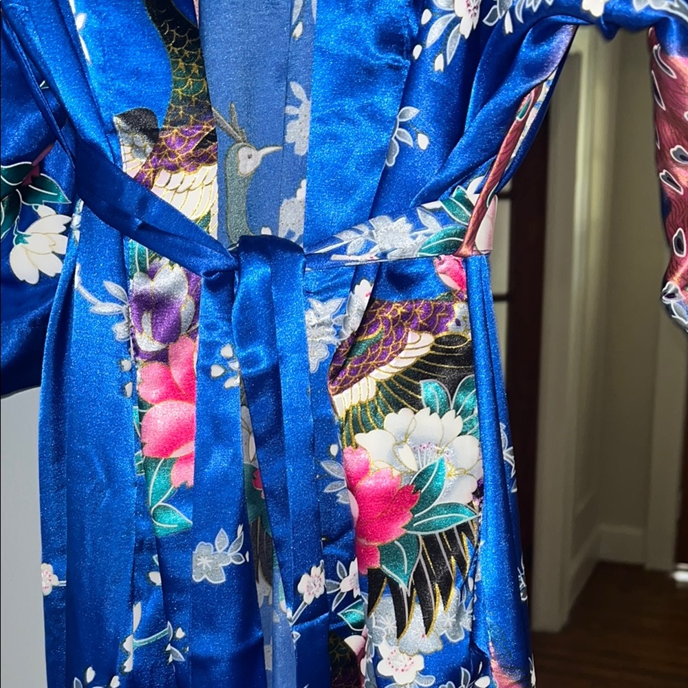 Floral Blue kimono  Robe - Picture 4 of 4